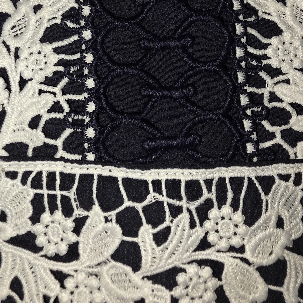 Aqua Black and White Lace Blouse - NWOT Medium (BL7) - Picture 3 of 8